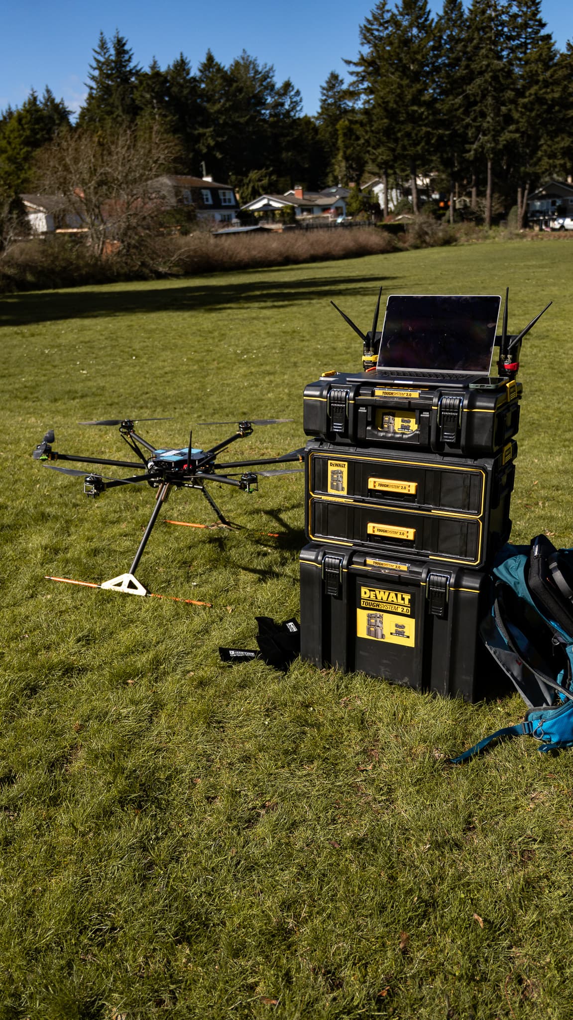 Ground control station and drone